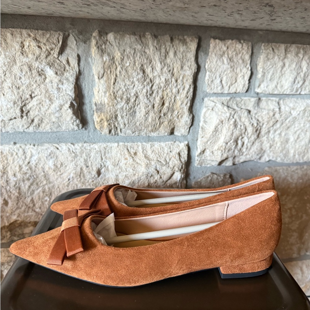 Women’s Suede Pointed Toe Bow Flats in Tan - Picture 2 of 8